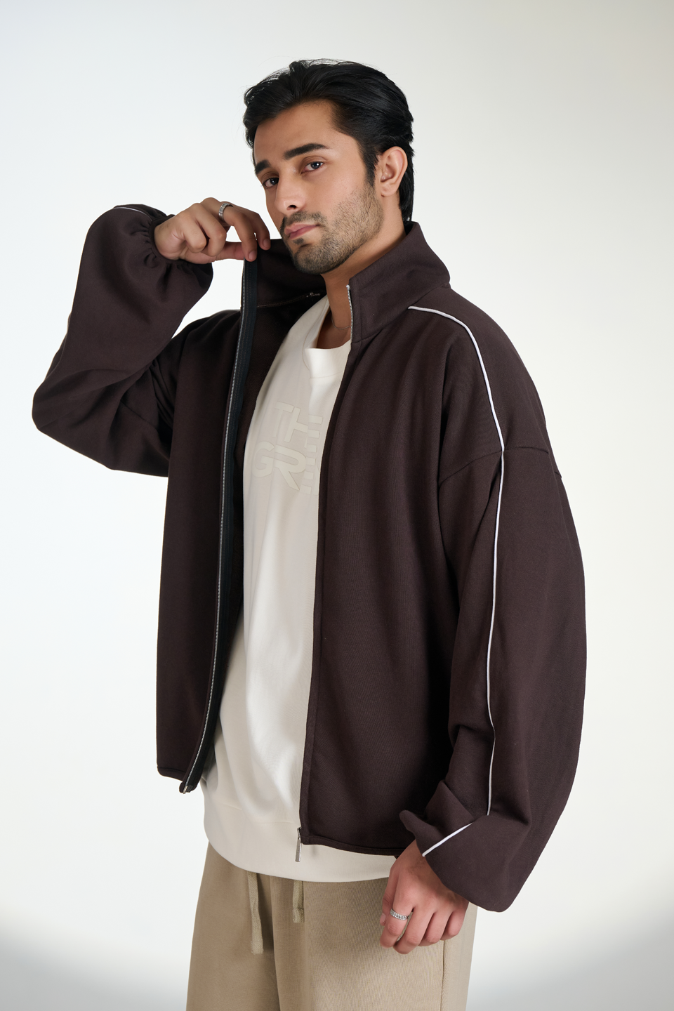 Interlock Exaggerated Sleeves Zipper Jacket (Brown)