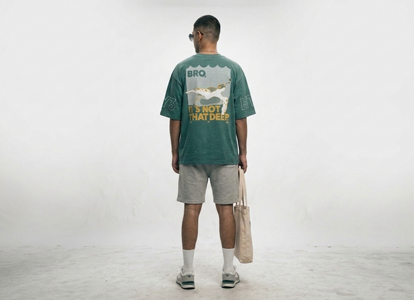 GREEN DROP SHOULDER JERSEY T-SHIRT WITH EMBOSS PRINT